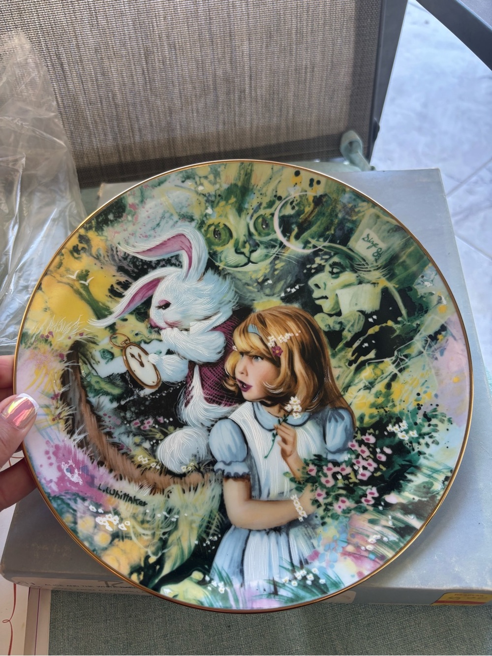 Alice in Wonderland Decorative Collector Plate with White Rabbit - Set of 3